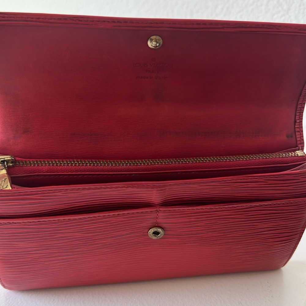 Louis Vuitton Red Epi Continental Wallet - Picture 13 of 13